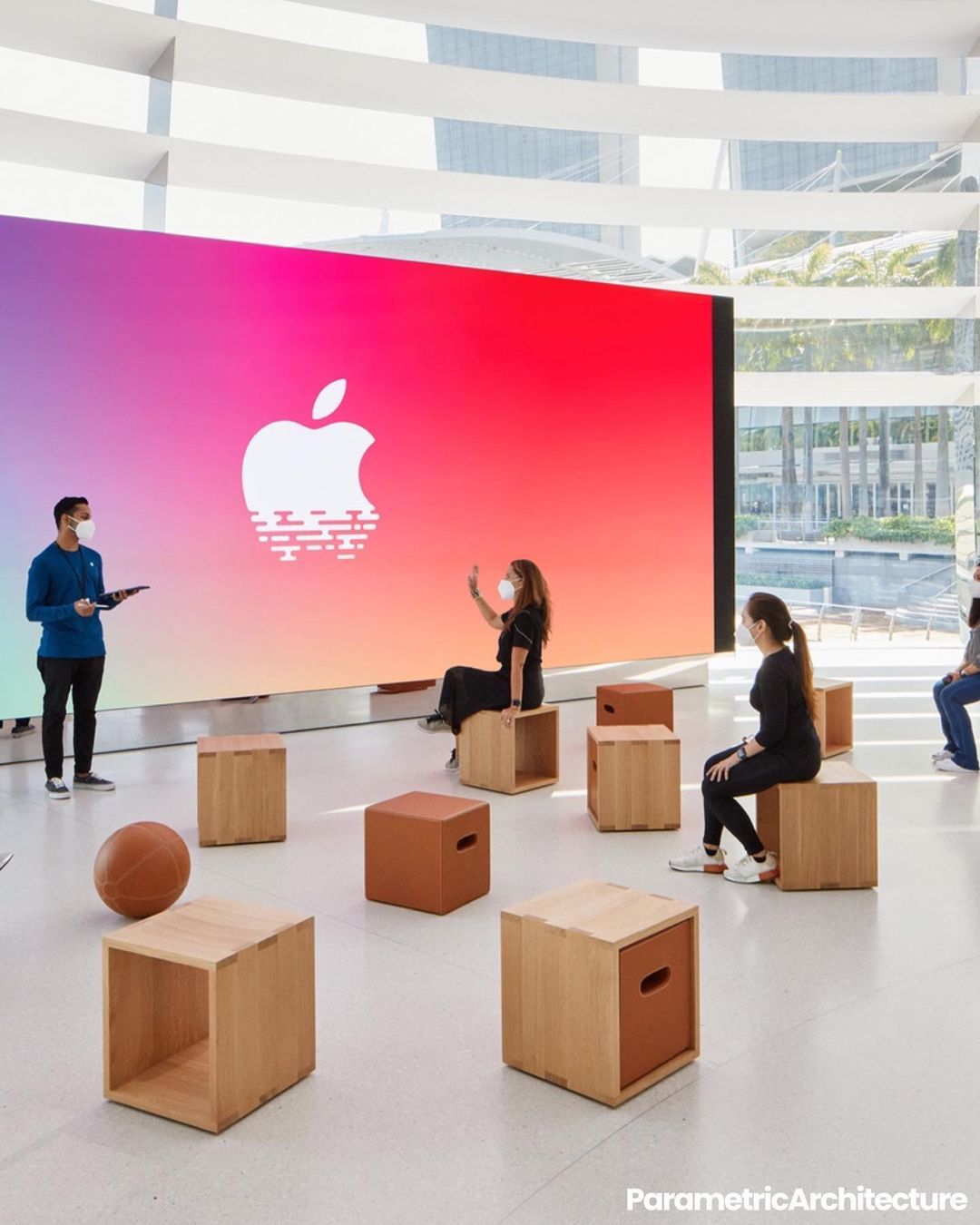 Apple on Singapore Bay screen